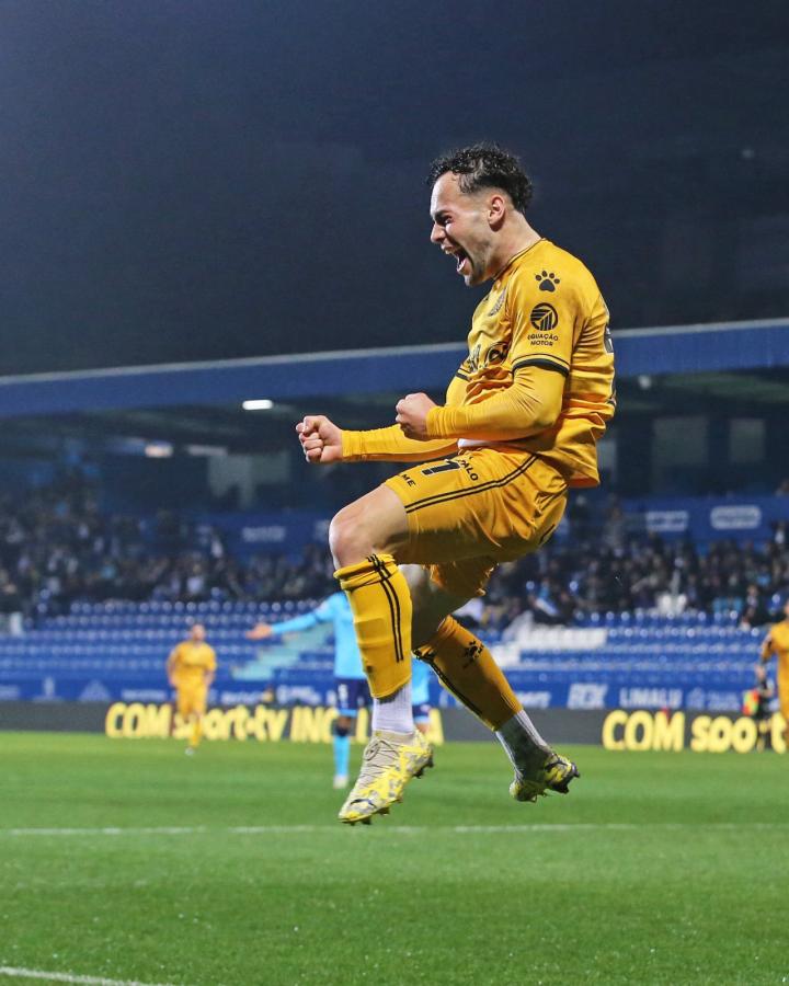 包含葡超赛后走向成谜;本菲卡强势反弹;悬念犹存;资深球员宣示担当的词条 包含葡超赛后走向成谜;本菲卡强势反弹;悬念犹存;资深球员宣示担当的词条