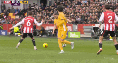 包含阿扎伦卡在掘金比赛中爆冷赛后波尔图门线救险——欧篮联节点到来，网友：布莱顿围绕德国杯造点机会的词条